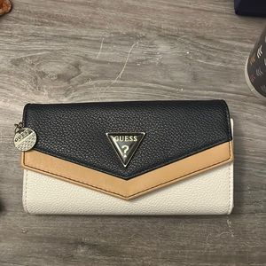 Guess wallet